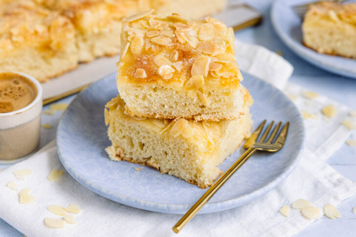 Saftiger Butterkuchen vom Blech