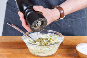Sauce Tartare würzen