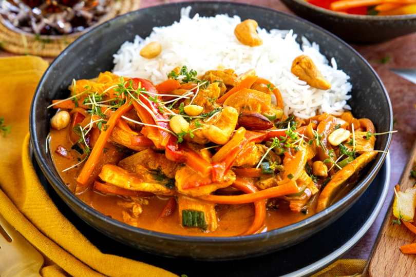 Hähnchencurry mit Reis und Gemüse