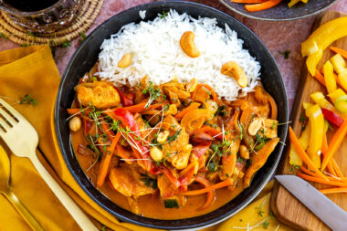 Hähnchencurry mit Reis und Gemüse