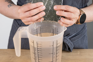 Gelatine in Wasser einweichen