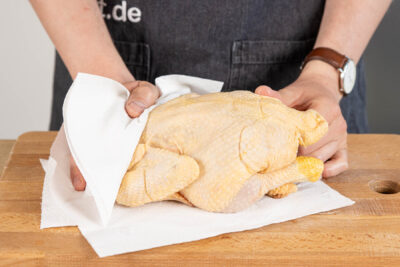 Maishähnchen abtupfen