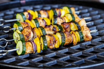 Putenspieße grillen