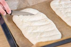 Pizzabrote einritzen