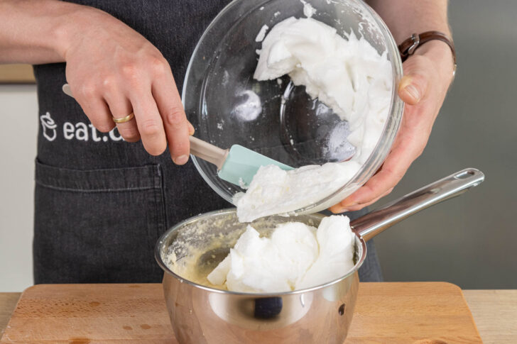 Eischnee unterheben