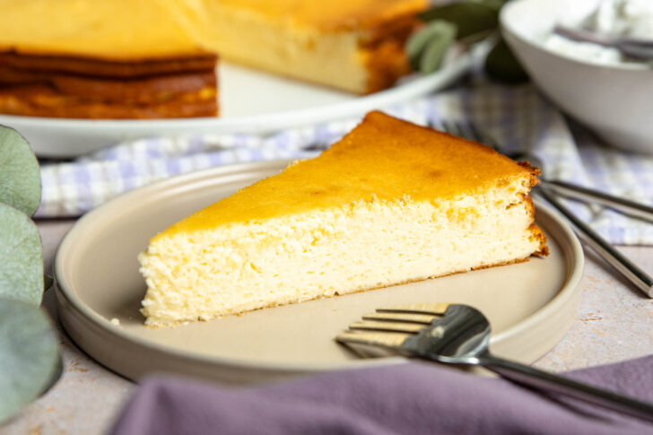 Schneller saftiger Kuchen mit Quark: einfach lecker