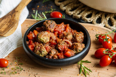Albondigas: Spanische Hackbällchen