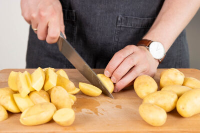 Kartoffeln halbieren
