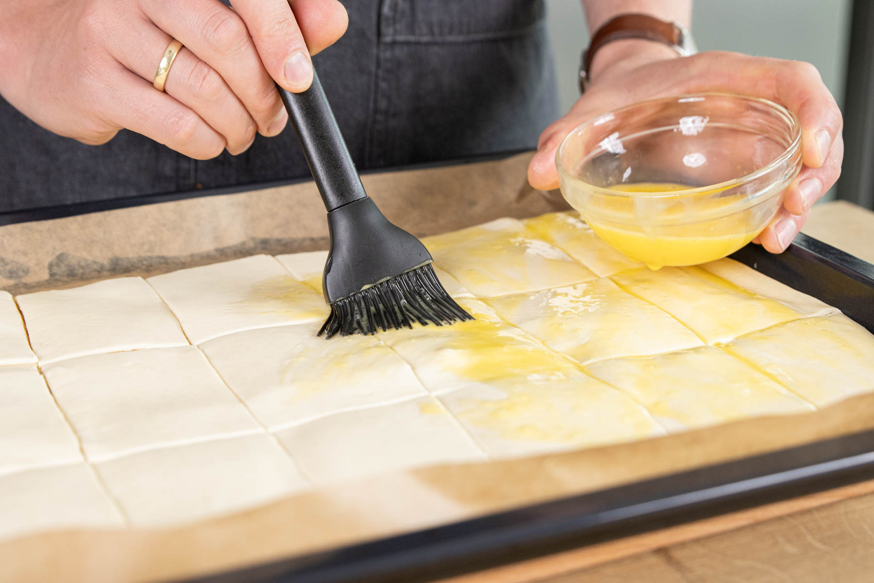 Gefüllte Blätterteigtaschen mit Schinken-Käse