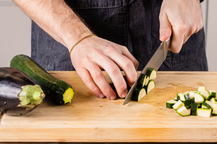Zucchini schneiden