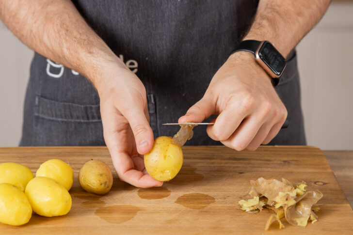 Kartoffeln pellen