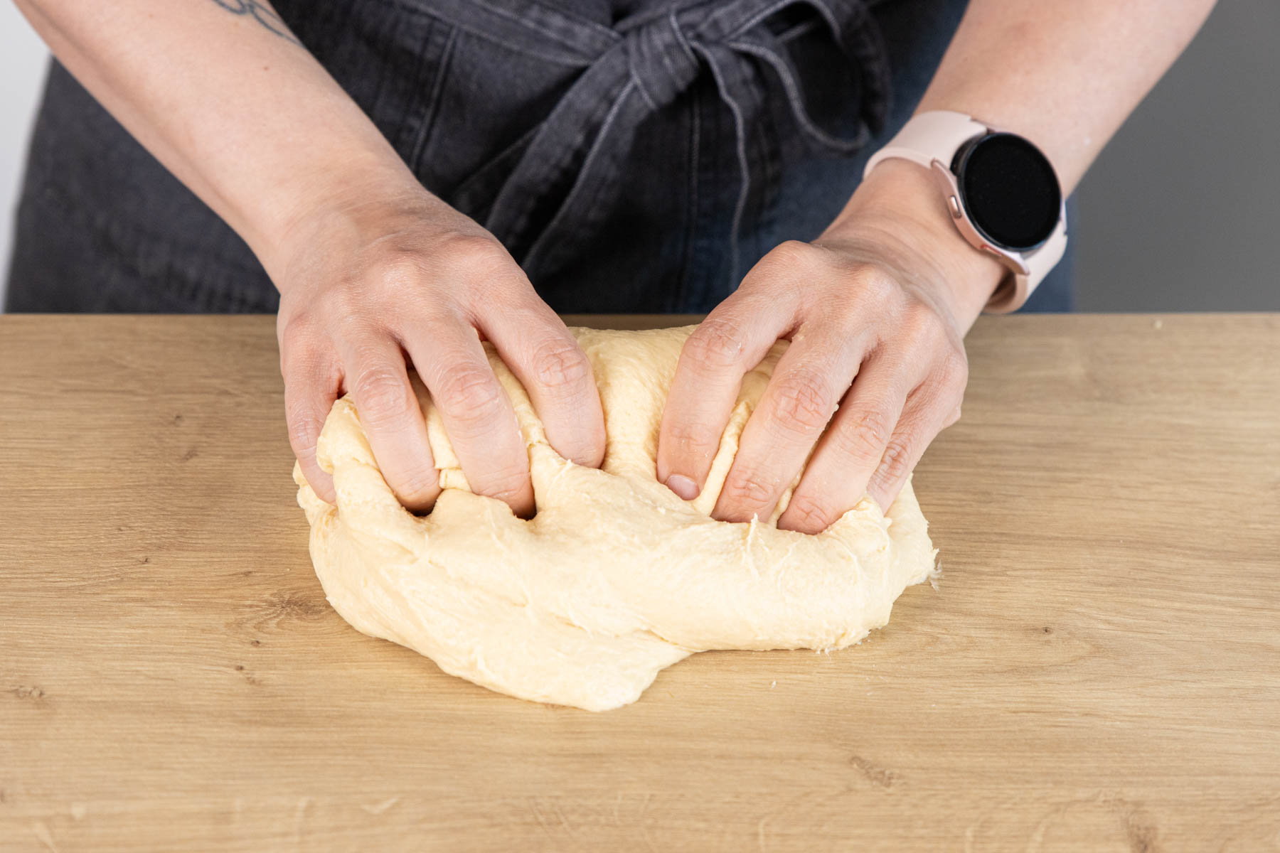 Hefezopf mit Nussfüllung | Rezept- eat.de