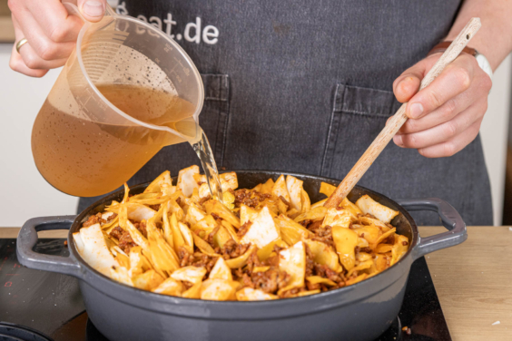 Kohltopf mit Hackfleisch