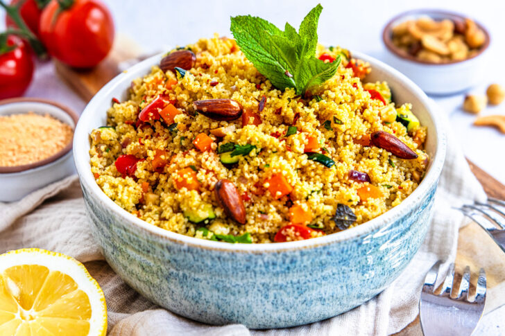 Orientalischer Couscous-Salat mit Mandeln