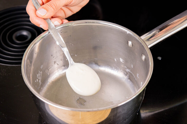 etwa Joghurtcreme zur Gelatine geben