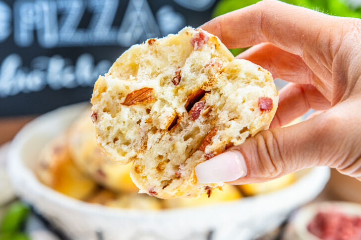 Pizzabrötchen mit Quark