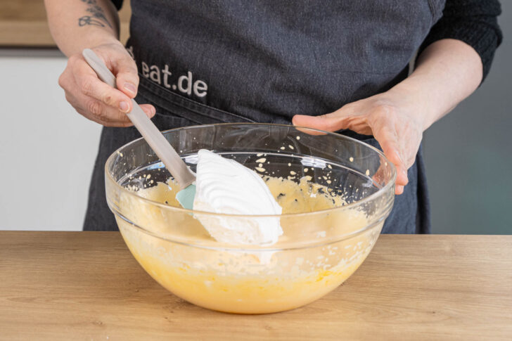 Eischnee unterheben