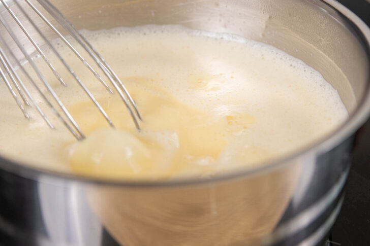 Ei-Milch-Mischung aufkochen