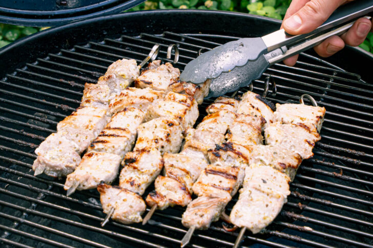 Souvlaki Spieße grillen