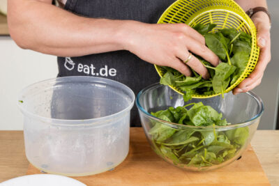 Spinat trocken schleudern