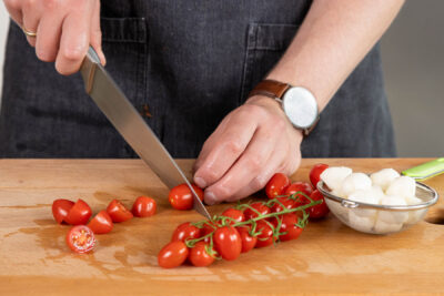 Tomaten halbieren