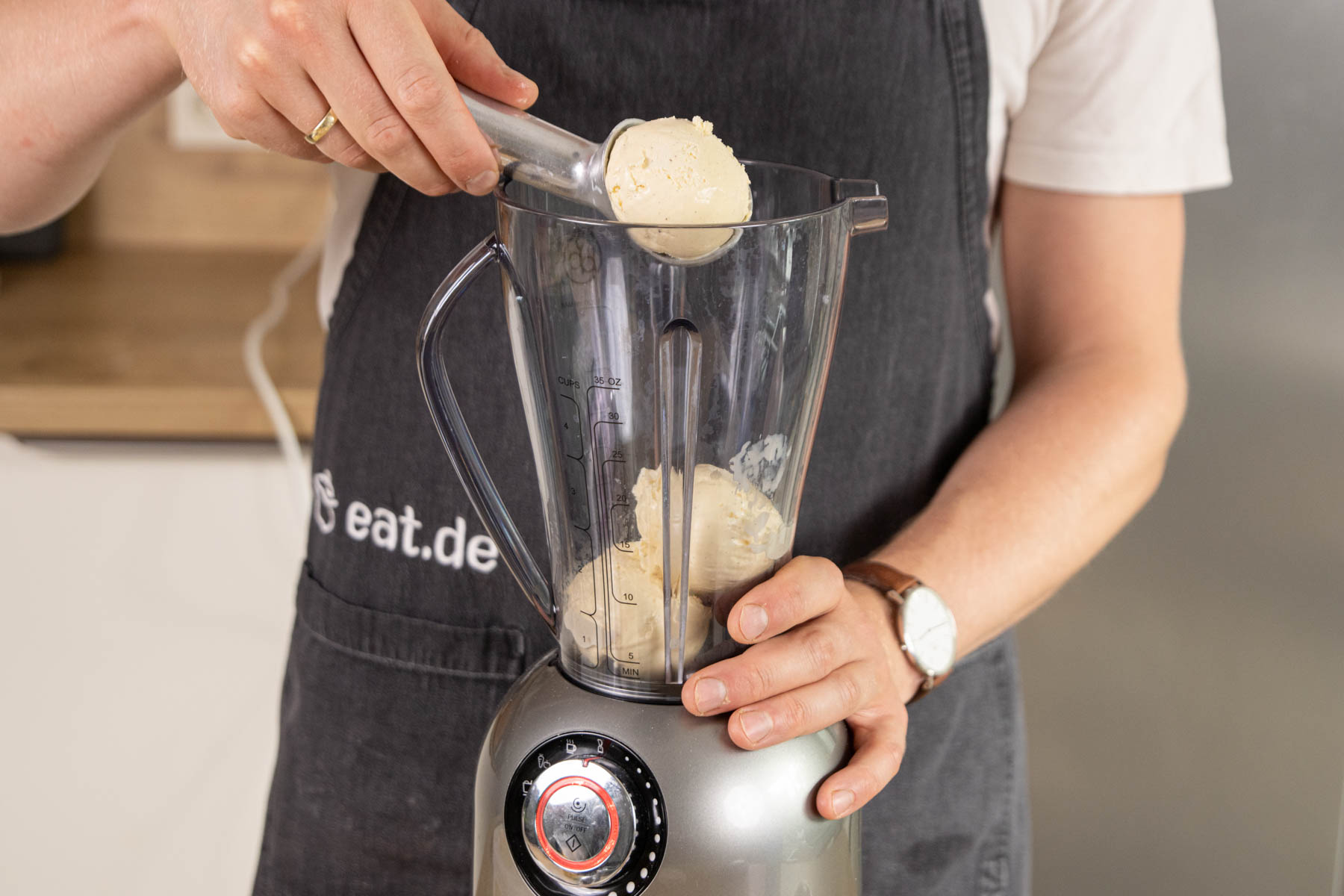Vanille-Milchshake selber machen | Rezept