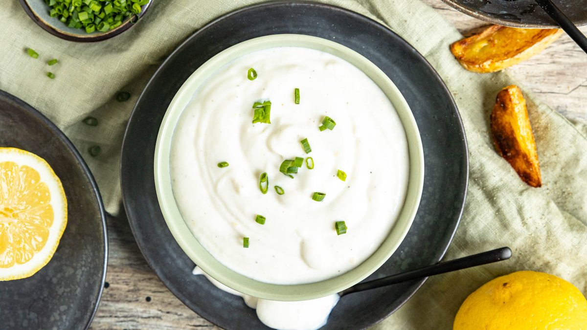 Vegane Sour Cream | Rezept - eat.de