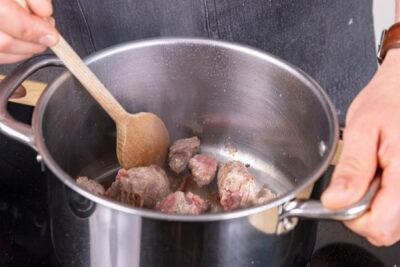 Rindfleisch anbraten