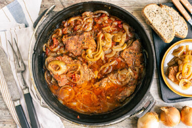 Zwiebelfleisch aus dem Durch Oven