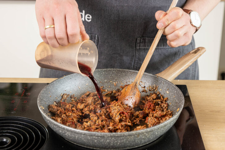 Alles mit Rotwein ablöschen