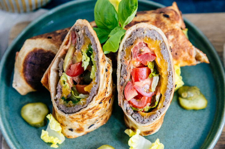 Cheeseburger-Wraps mit leckerer Hackfleisch-Füllung