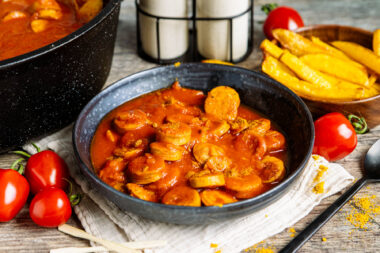 Fertiger Currywursttopf aus dem Dutch Oven