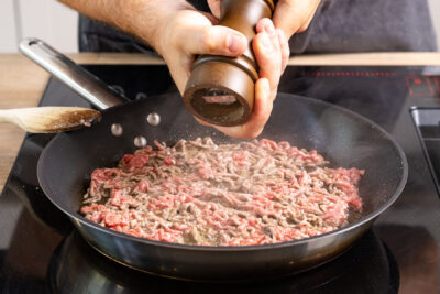 Hackfleisch würzen