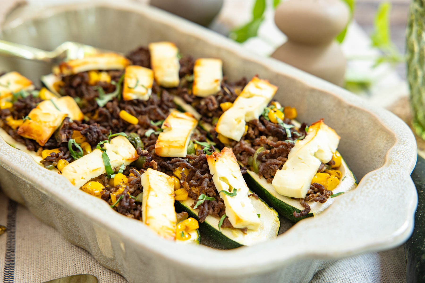Gefüllte Zucchini mit Hackfleisch und Feta | Rezept Gefüllte Zucchini mit Hackfleisch und Feta | Rezept
