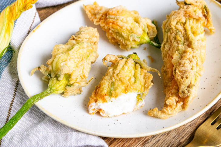 gefüllte Zucchiniblüten als Antipasti