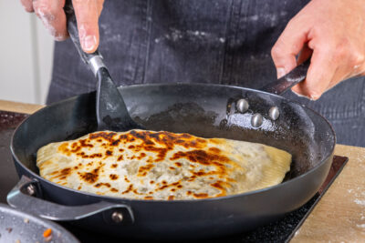 Gözleme ausbacken