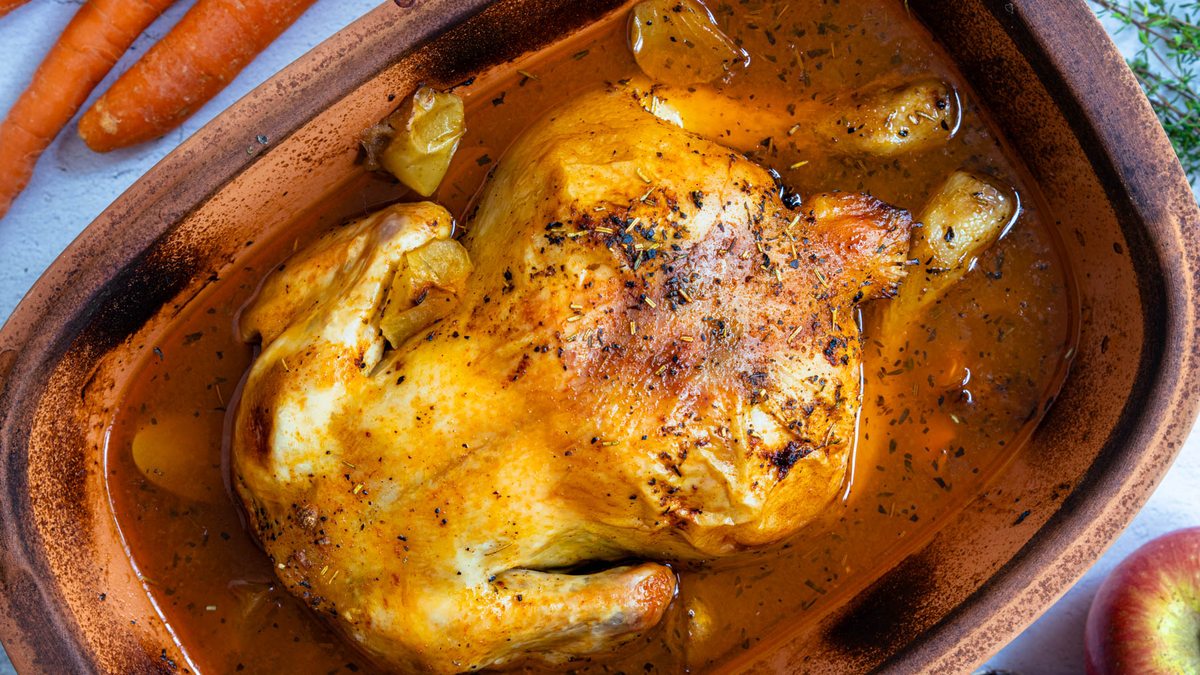 Hähnchen im Römertopf | Rezept