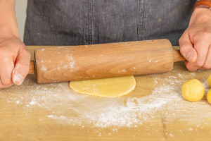 Teig ausrollen