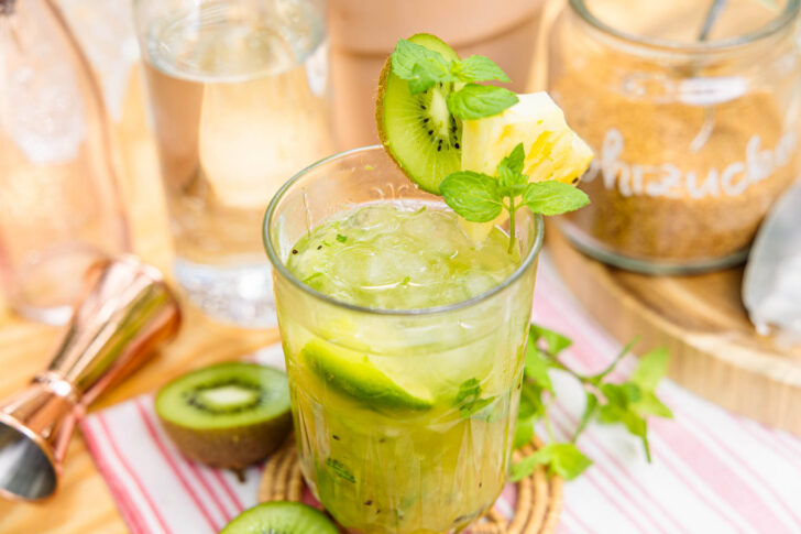 Kiwi Pineapple Mojito