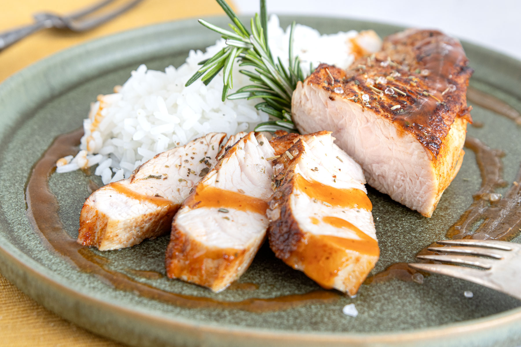 Putenbrust zubereiten: schnell und saftig | Rezept