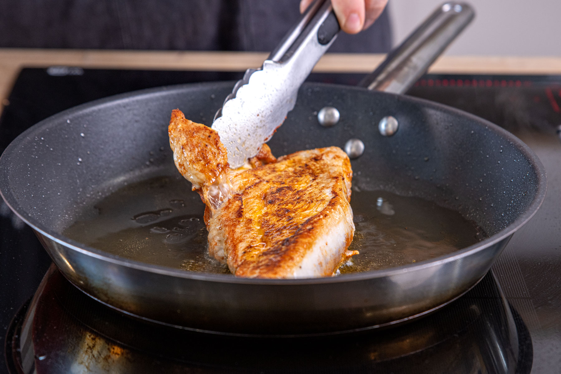 Putenbrust zubereiten: schnell und saftig | Rezept