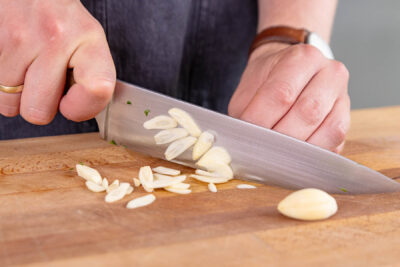 Knoblauch schneiden
