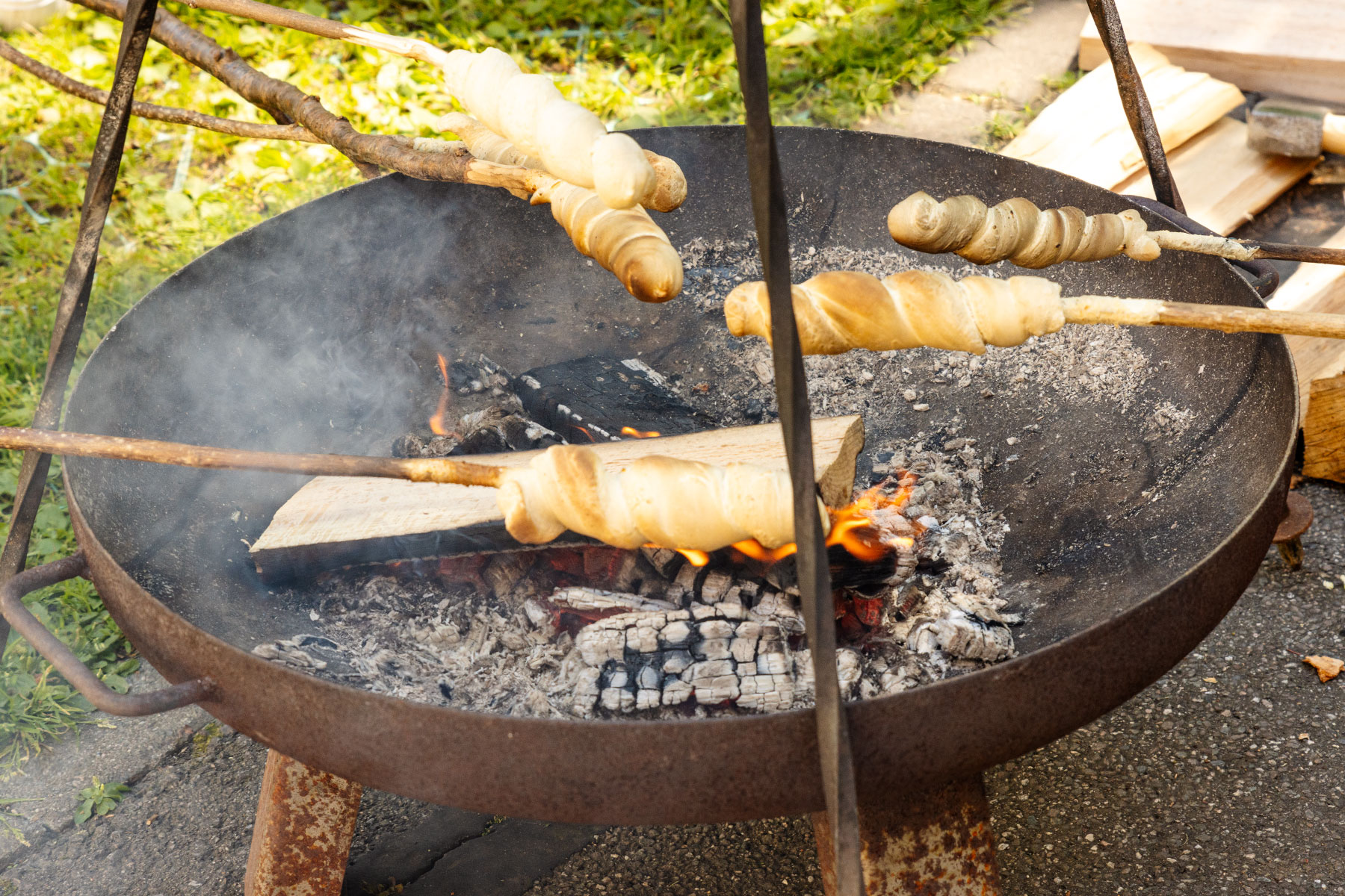Stockbrot Rezept Ohne Hefe Und Ohne Quark eat.de