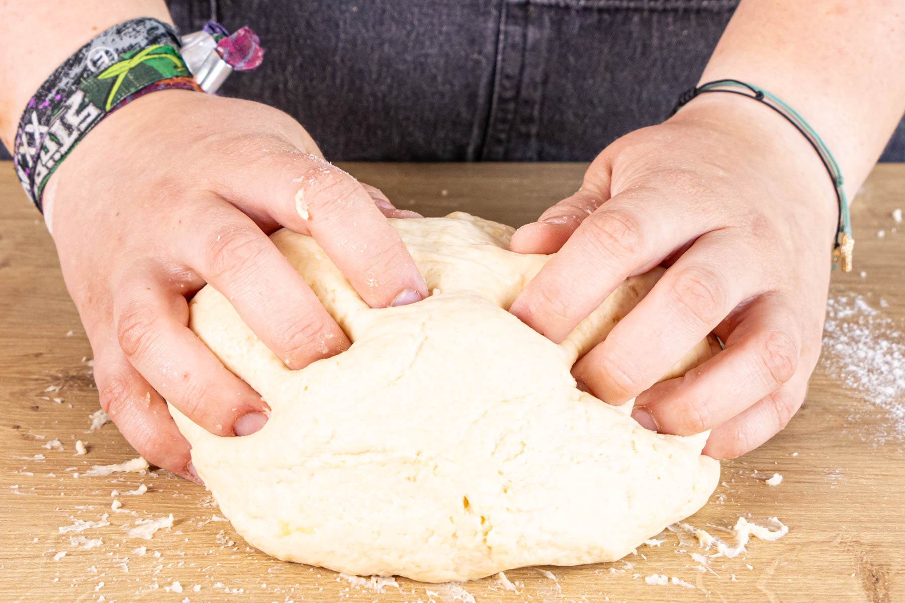 Stockbrot aus Quark-Öl-Teig