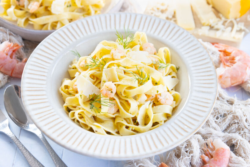 Tagliatelle mit Garnelen.