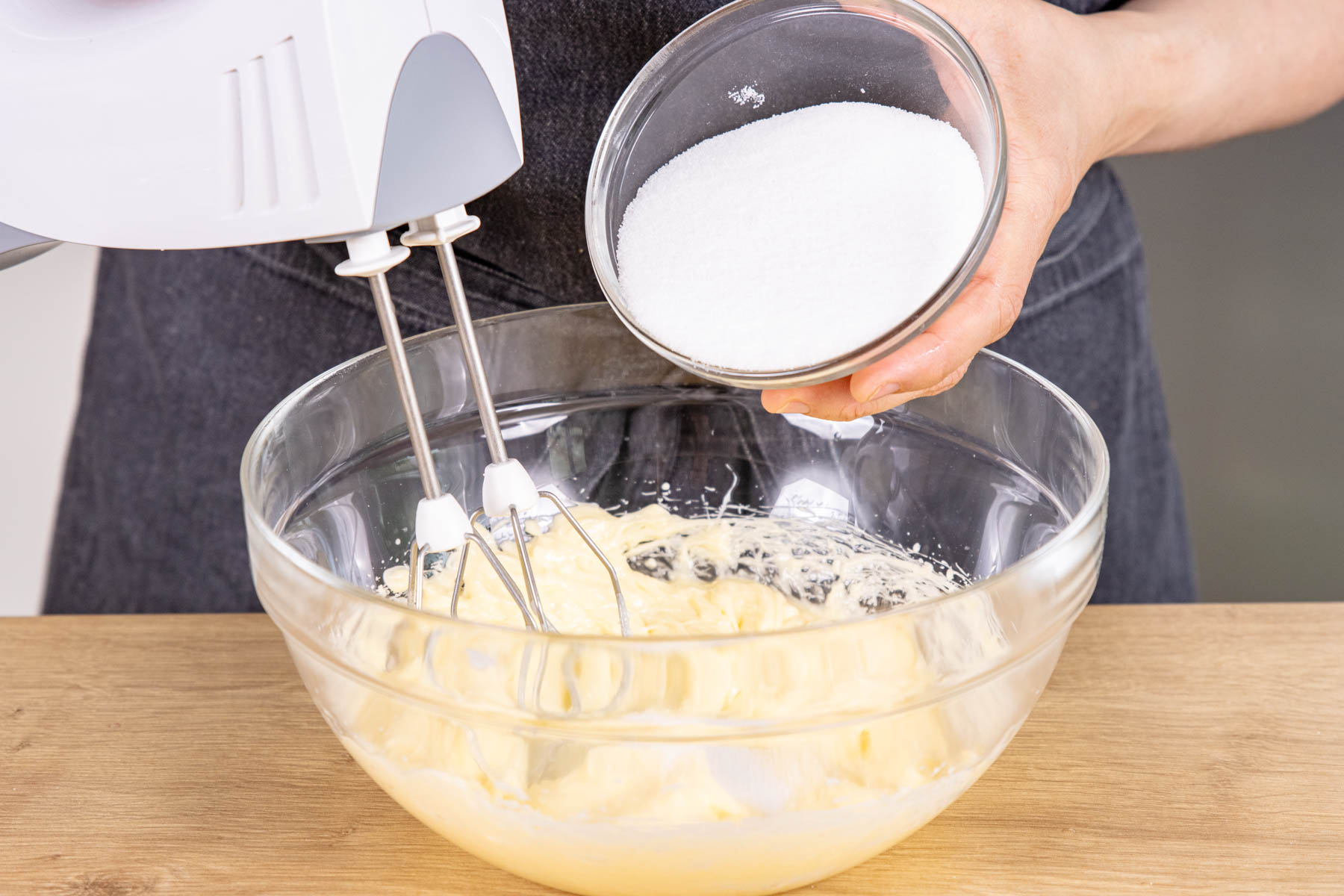 Apfelkuchen mit Rührteig und Pudding | Rezept
