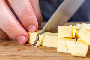 Butter würfeln