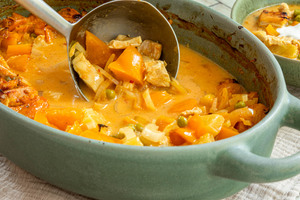 einfache Ofensuppe in Kelle