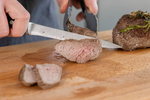 Fleisch aufschneiden