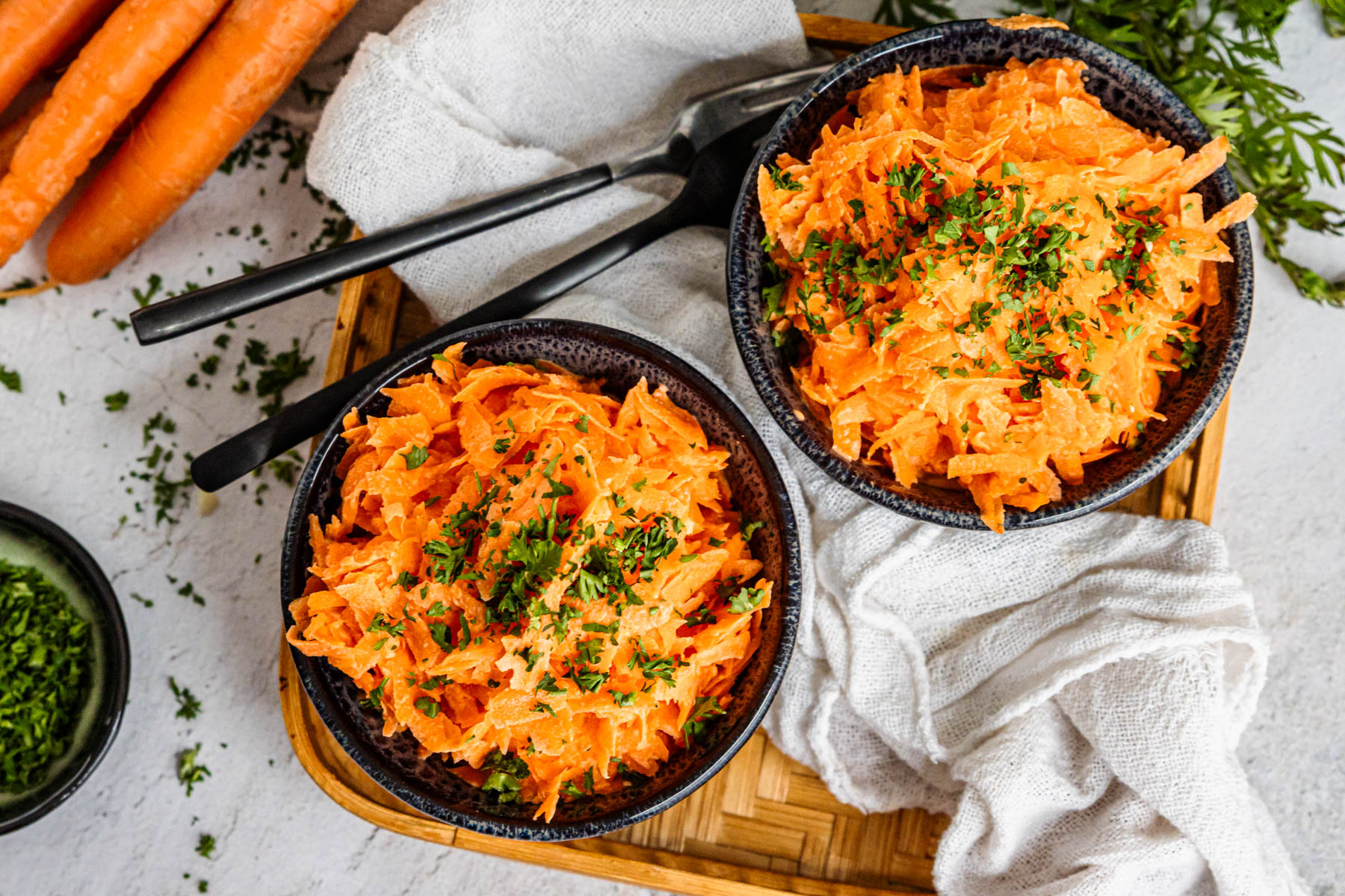 Karottensalat mit Sahne | Rezept